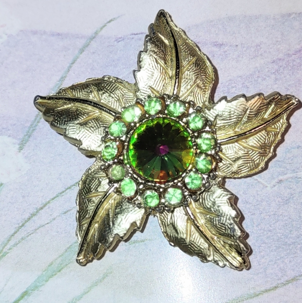 AB Peridot Green Rivoli Stone Gold Leaf 5-points Textured Vtg Upcycled Brooch